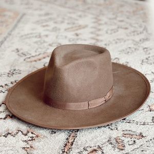 Brixton wide brim hat